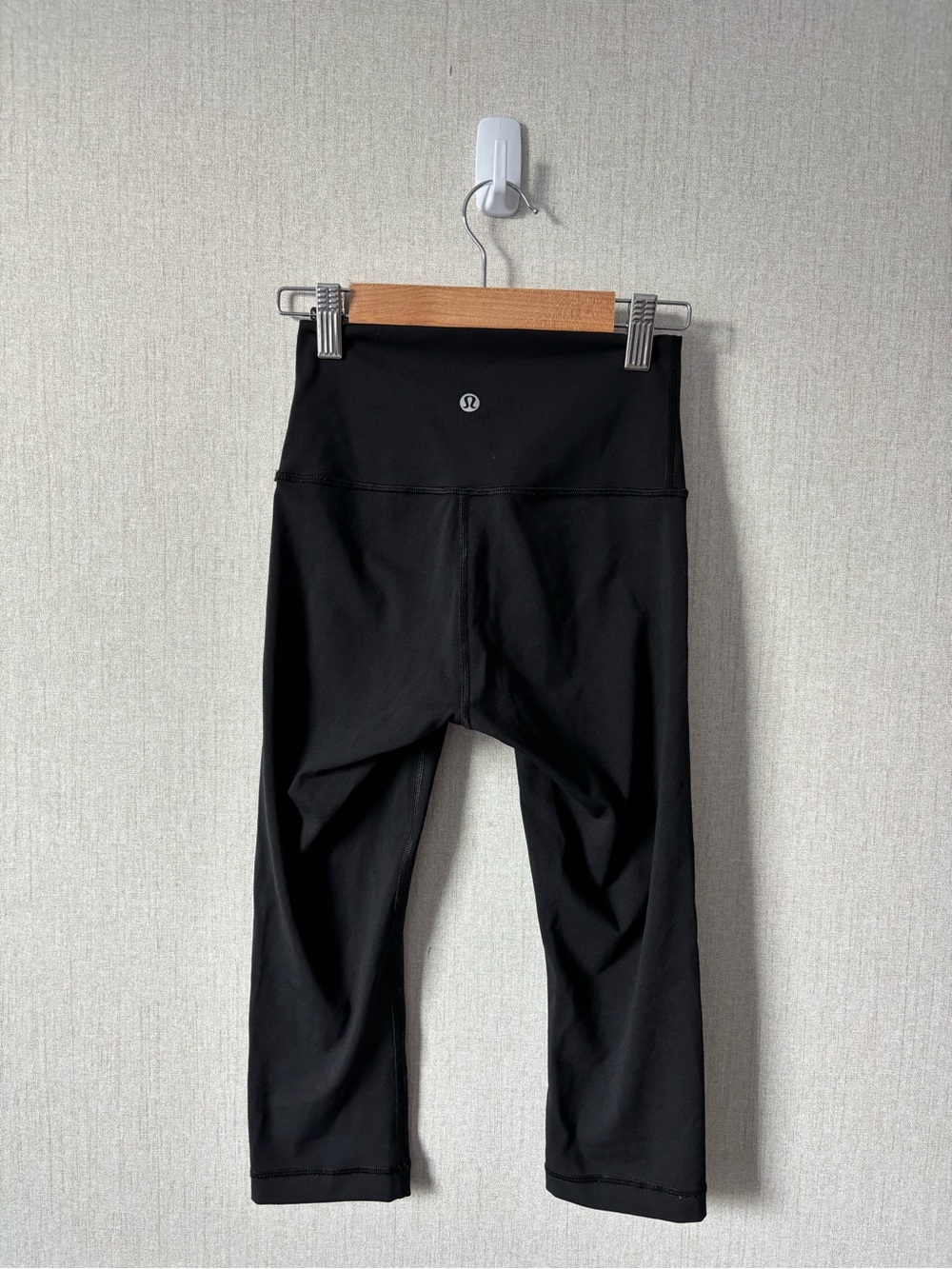 lululemon athletica Black Cropped High-Rise Leggings